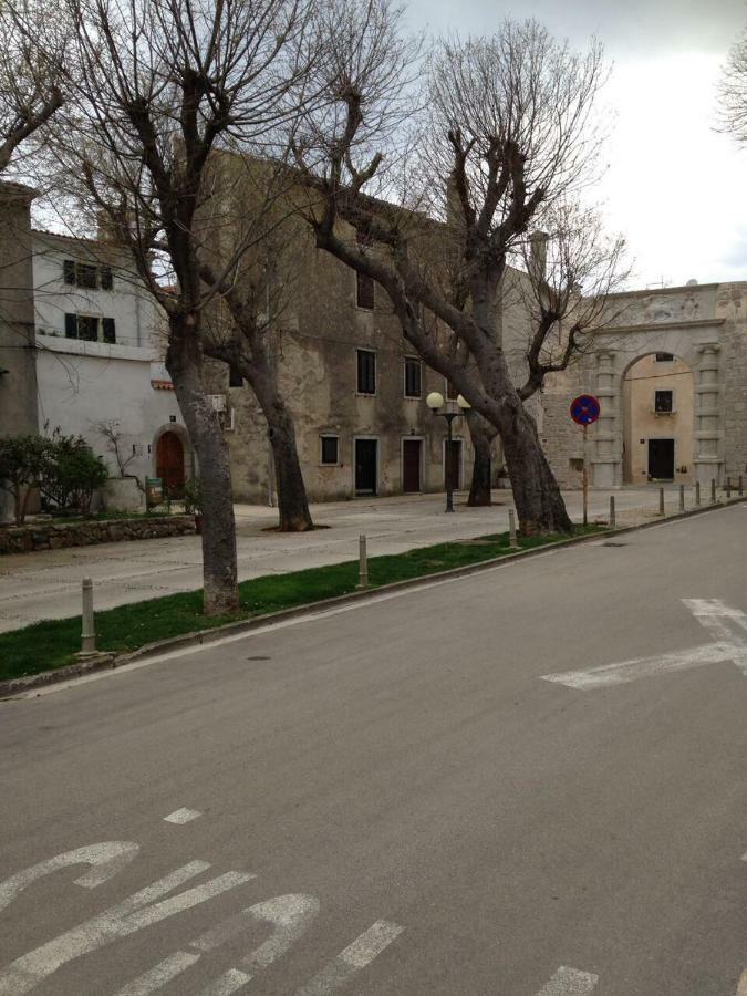Cres Art Studio Lime Apartment المظهر الخارجي الصورة